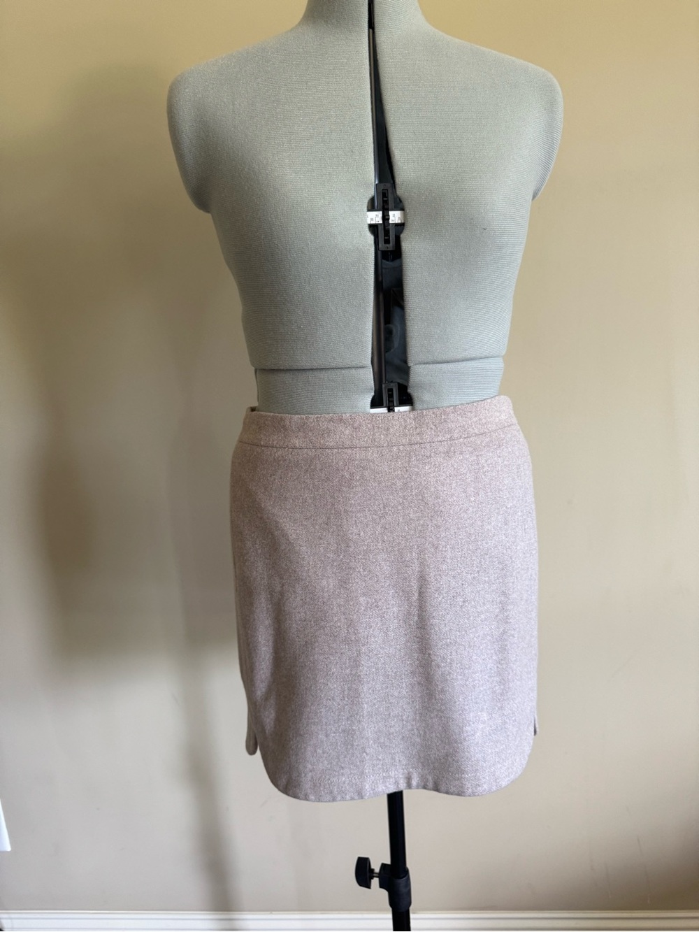 J. Crew Women's Light Pink Wool Mini Skirt - size 10